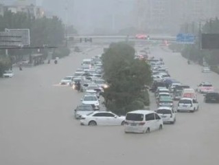 郑州特大暴雨，一座城市的坚韧与重生
