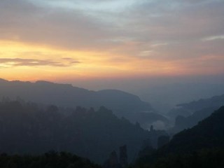 今晚的天气预报，藏着一场等待