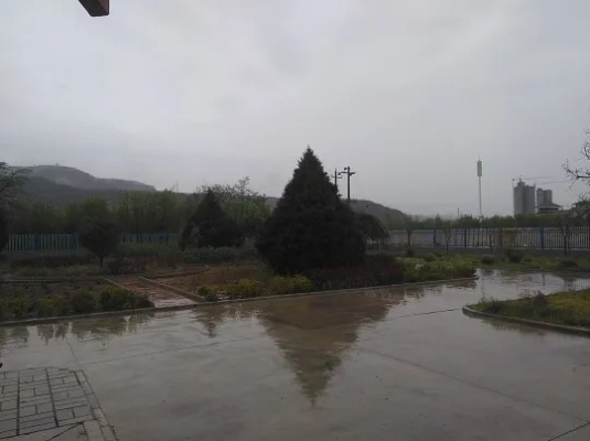泾川的雨，总是来得刚好