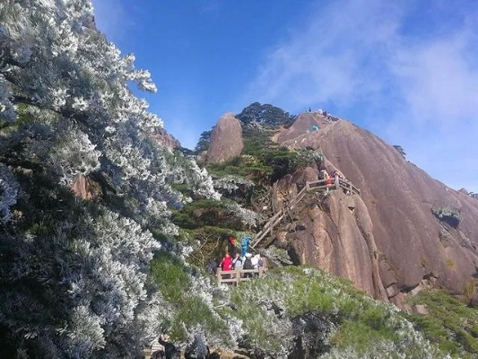 黄山天气预报30天，景区天气全攻略，助你轻松规划登山之旅