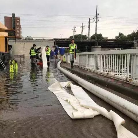 天津将迎特大暴雨,全城备战,守护城市安全 天津将迎特大暴雨,全城备战,守护城市安全